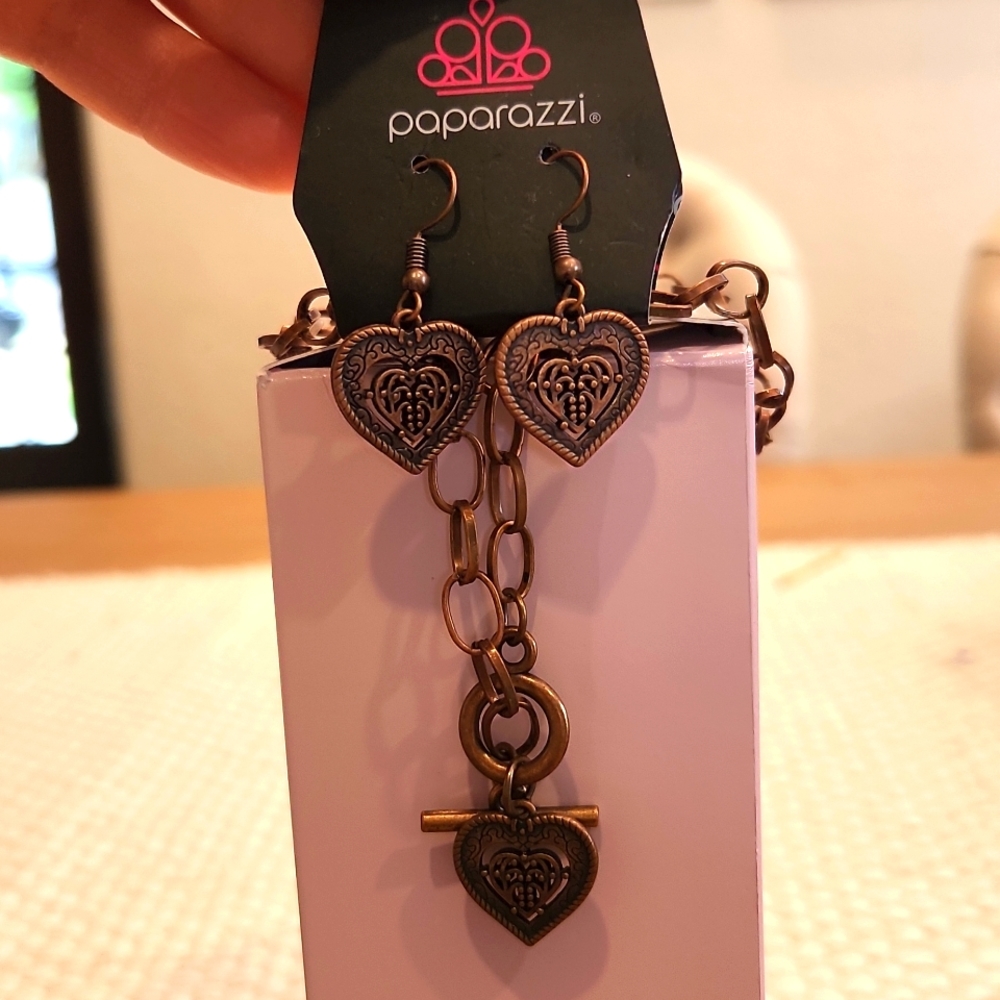 Paparazzi earrings and necklace set